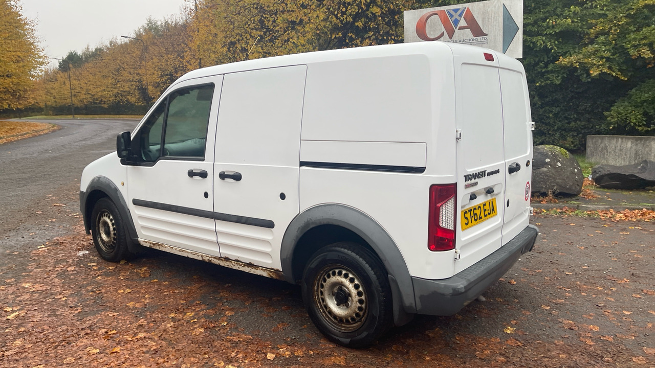 Ford Transit Connect T200 TDCi 75ps - Mazs furgons: foto 3 Ford Transit Connect T200 TDCi 75ps - Mazs furgons: foto 3