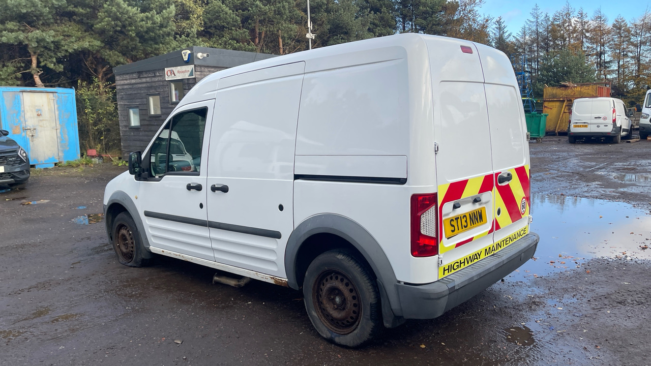 Ford Transit Connect T230 1.8 TDCi 90PS - Mazs furgons: foto 3 Ford Transit Connect T230 1.8 TDCi 90PS - Mazs furgons: foto 3
