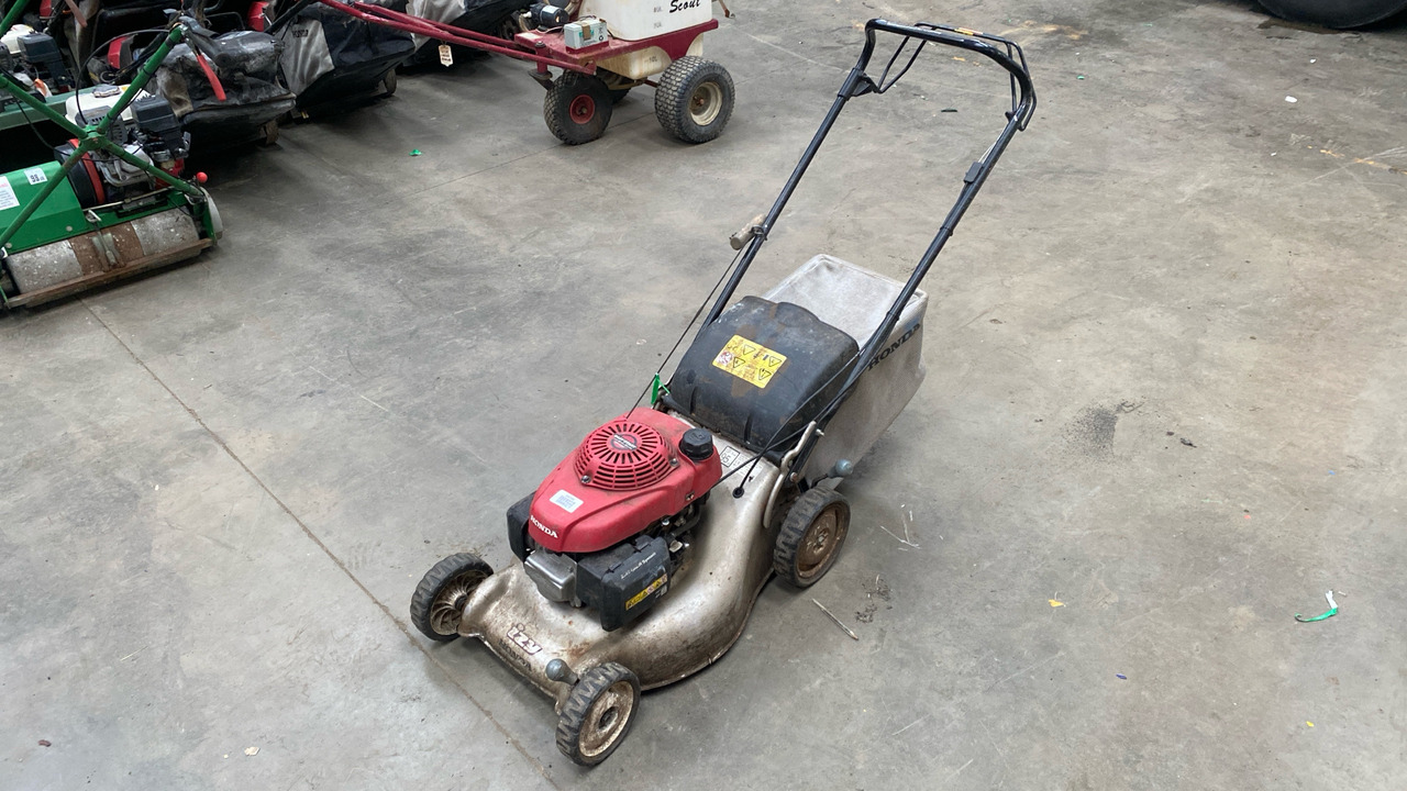HONDA GCV 130 MOWER - Celtniecības maisītājs: foto 2 HONDA GCV 130 MOWER - Celtniecības maisītājs: foto 2
