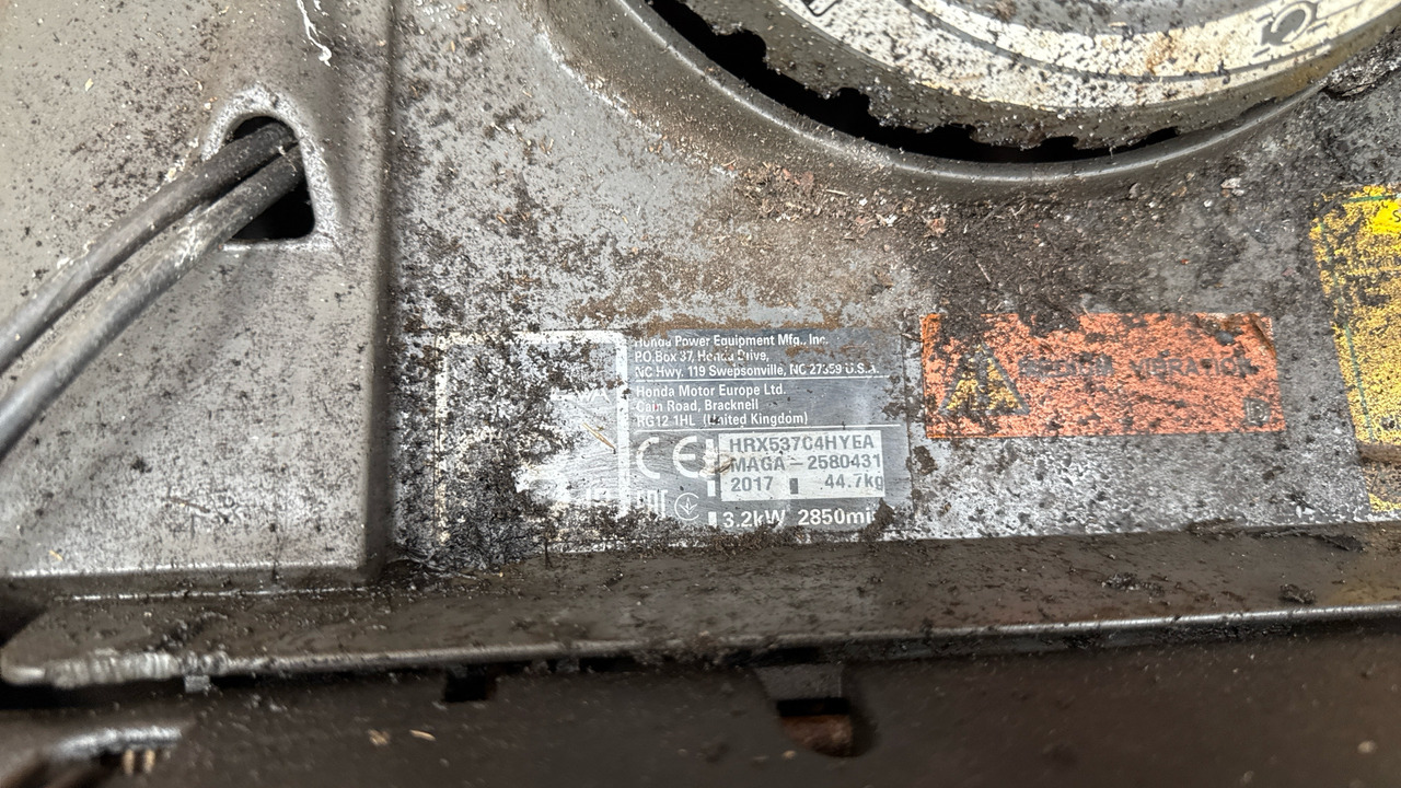 HONDA HRX537 C4HYEA - Zāles pļāvējs: foto 5 HONDA HRX537 C4HYEA - Zāles pļāvējs: foto 5