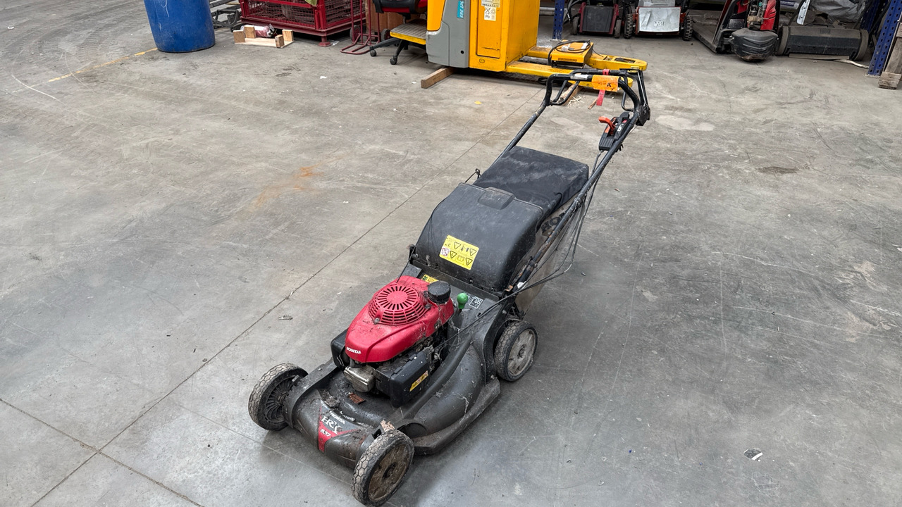 HONDA HRX537 C4HYEA - Zāles pļāvējs: foto 3 HONDA HRX537 C4HYEA - Zāles pļāvējs: foto 3