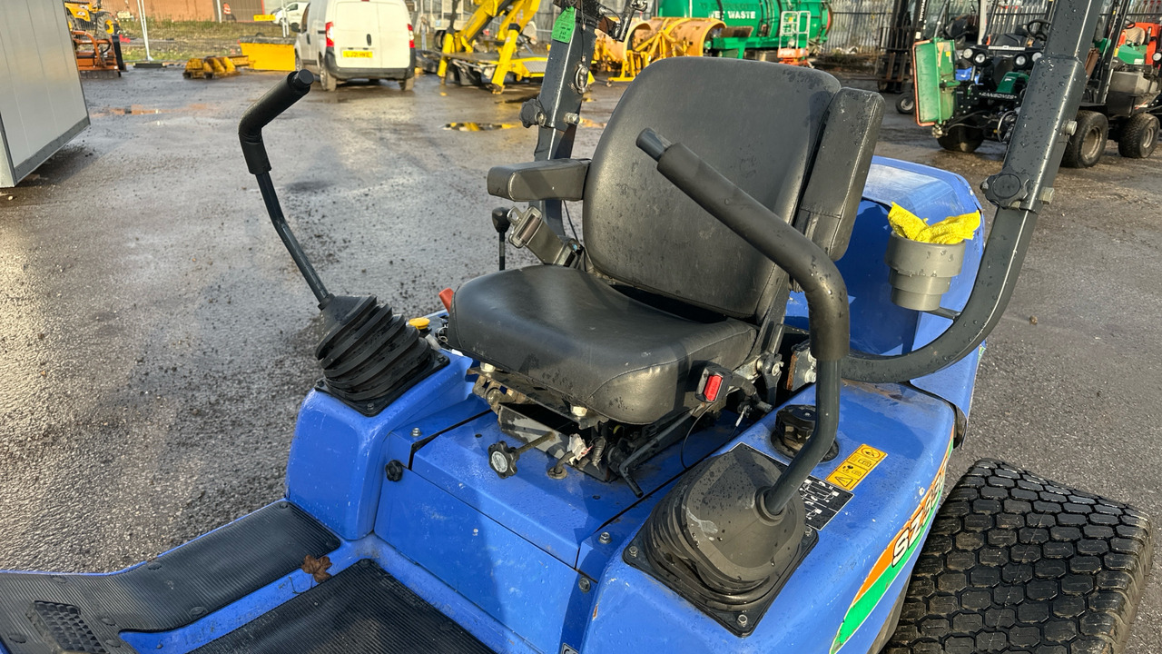 ISEKI SZ330 - Zāles pļāvējs: foto 5 ISEKI SZ330 - Zāles pļāvējs: foto 5