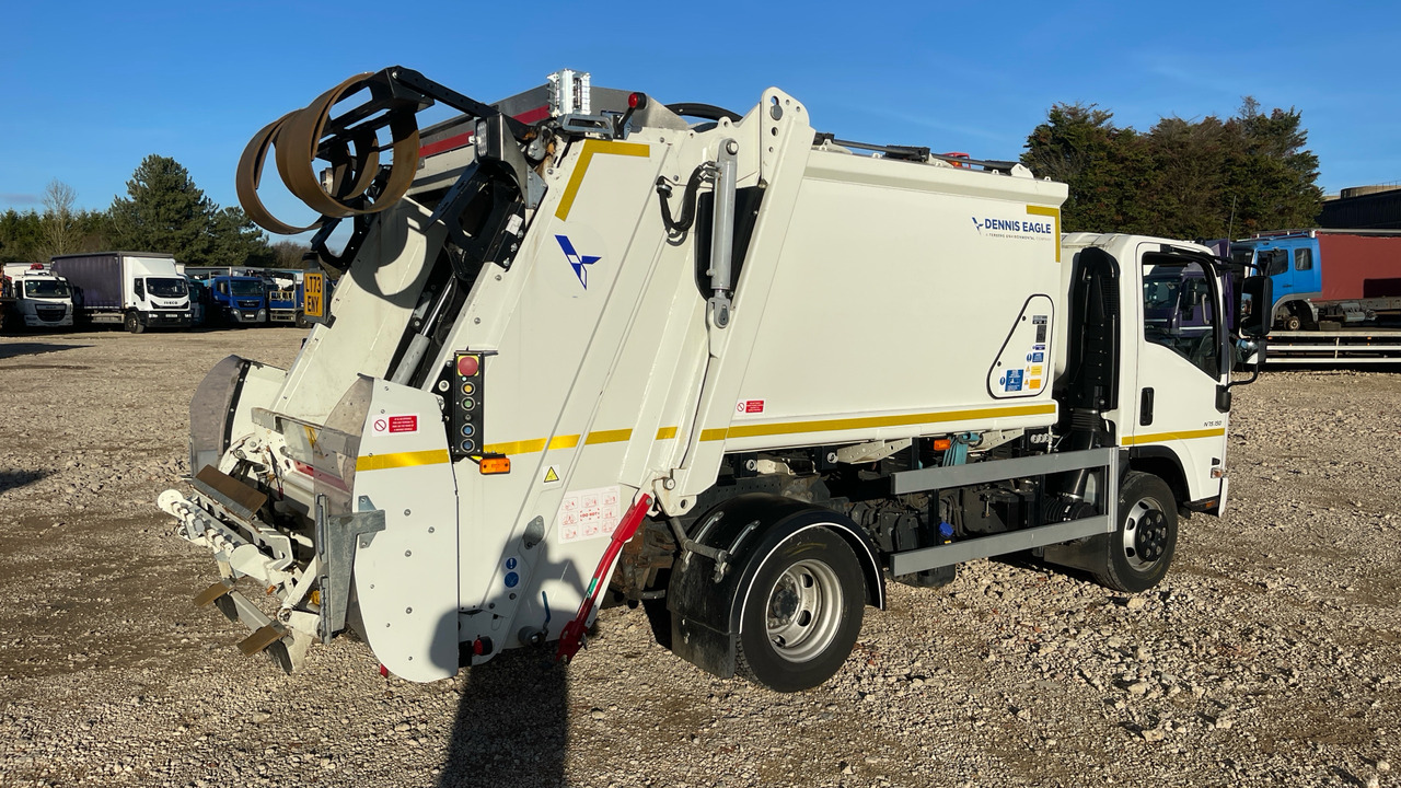 ISUZU N 75.150 - Atkritumu vedējs: foto 4 ISUZU N 75.150 - Atkritumu vedējs: foto 4