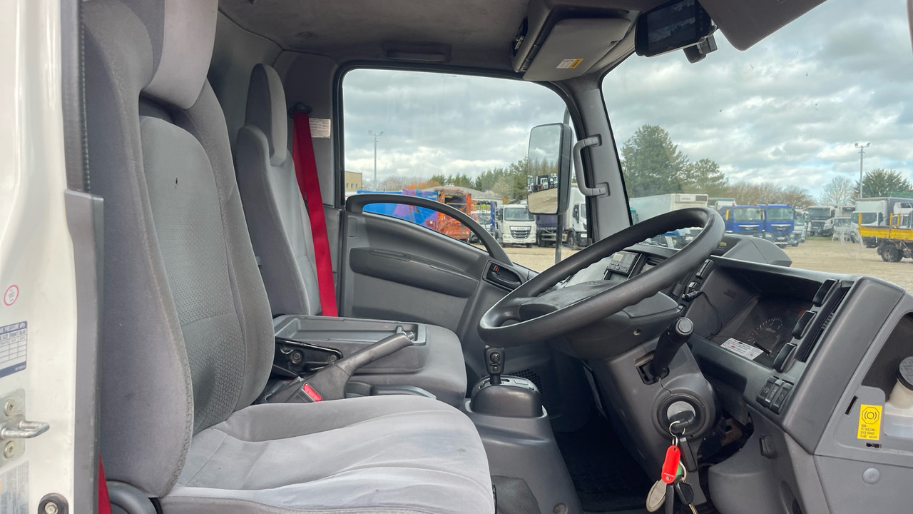 ISUZU N75 150 - Kravas automašīna ar tentu: foto 5 ISUZU N75 150 - Kravas automašīna ar tentu: foto 5