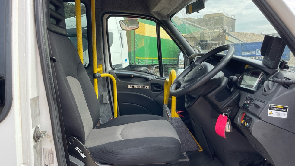 IVECO DAILY 50-170 - Mikroautobuss, Pasažieru furgons: foto 5 IVECO DAILY 50-170 - Mikroautobuss, Pasažieru furgons: foto 5