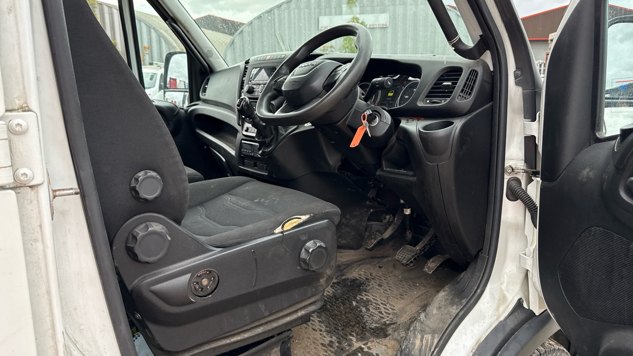 IVECO DAILY 65-180 - Kravas automašīna pašizgāzējs: foto 5 IVECO DAILY 65-180 - Kravas automašīna pašizgāzējs: foto 5