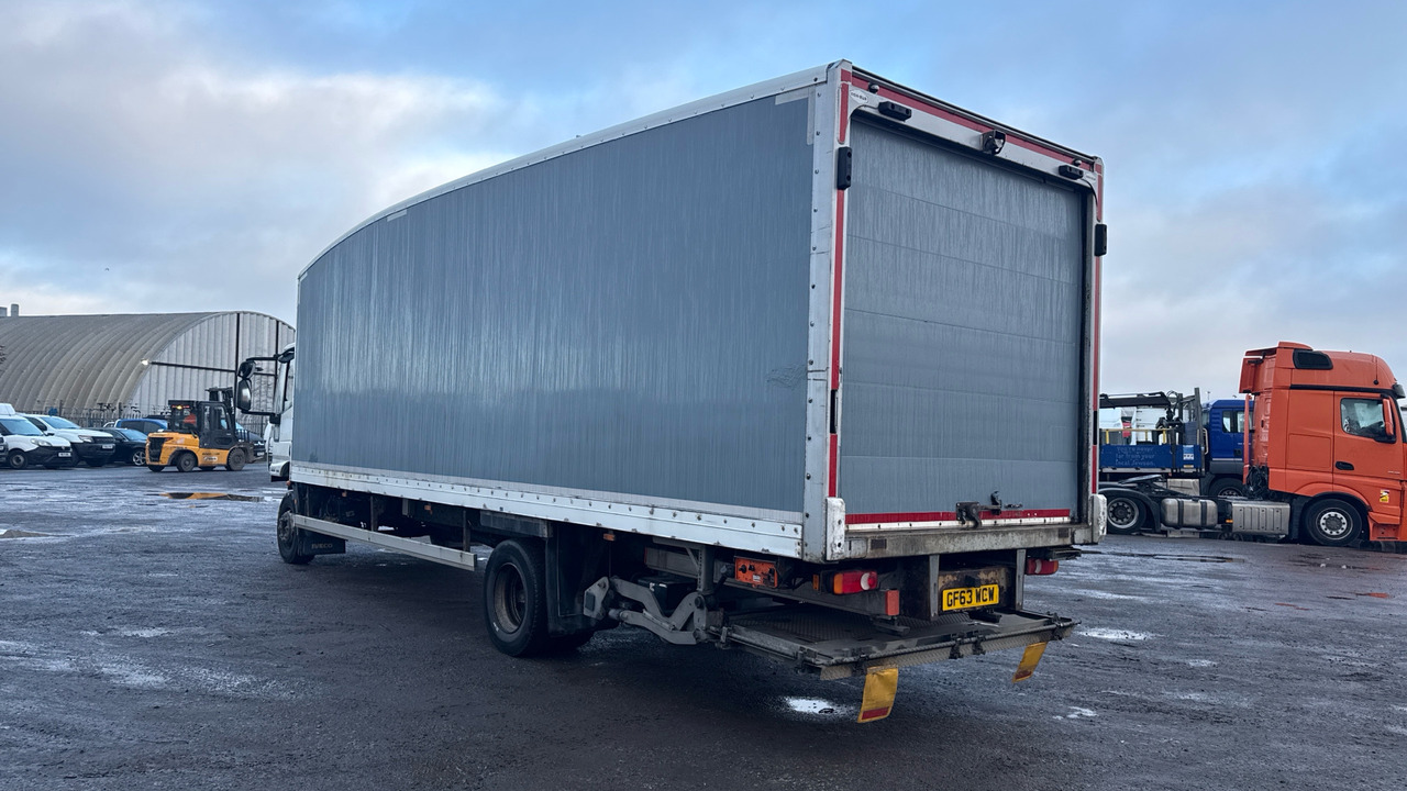 IVECO EUROCARGO 140E18 - Kravas automašīna ar slēgto virsbūvi: foto 3 IVECO EUROCARGO 140E18 - Kravas automašīna ar slēgto virsbūvi: foto 3