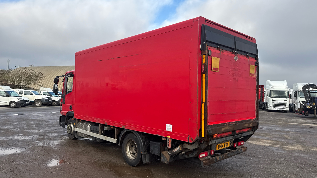 IVECO EUROCARGO 75e16 - Kravas automašīna ar slēgto virsbūvi: foto 3 IVECO EUROCARGO 75e16 - Kravas automašīna ar slēgto virsbūvi: foto 3