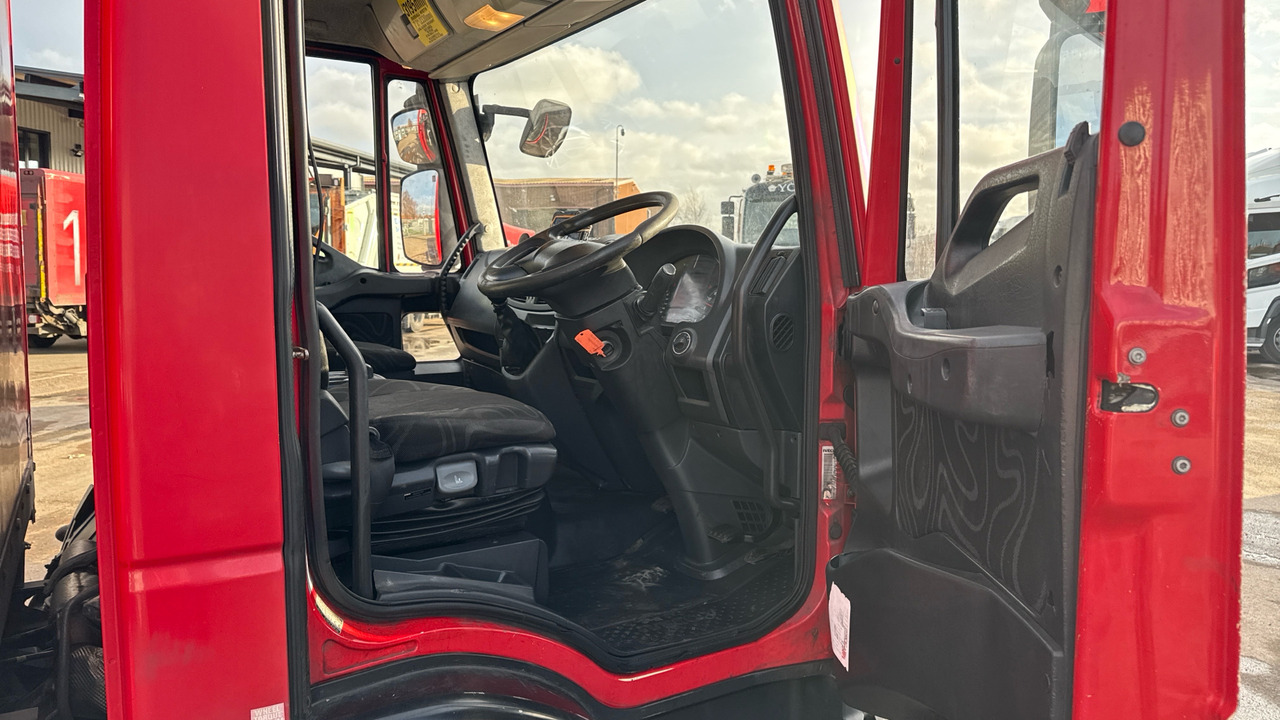 Iveco Eurocargo 75E16 - Kravas automašīna ar slēgto virsbūvi: foto 5 Iveco Eurocargo 75E16 - Kravas automašīna ar slēgto virsbūvi: foto 5