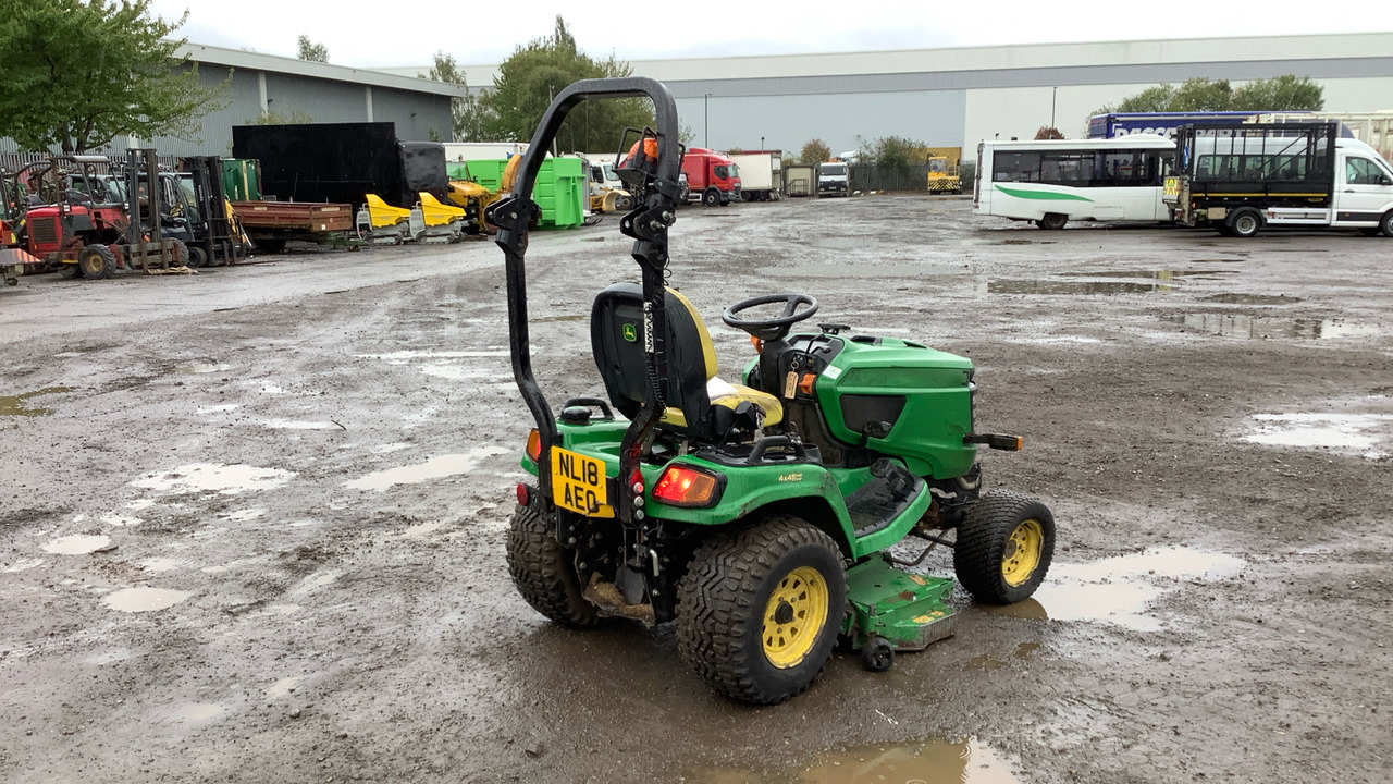 JOHN DEERE X949 - Zāles pļāvējs: foto 3 JOHN DEERE X949 - Zāles pļāvējs: foto 3