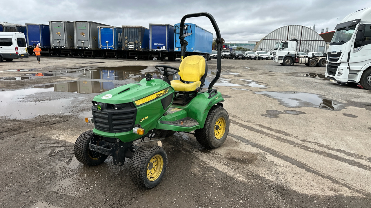 JOHN DEERE X949 - Traktors: foto 2 JOHN DEERE X949 - Traktors: foto 2