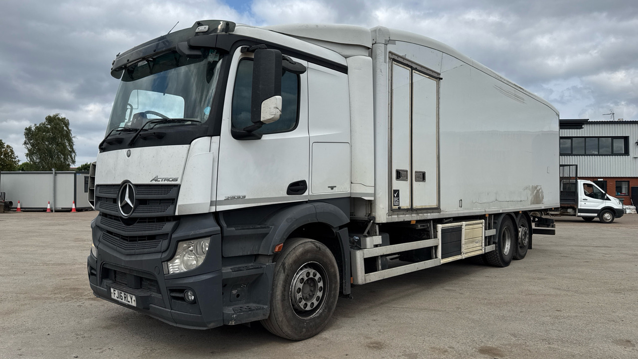 MERCEDES-BENZ ACTROS 2533 - Kravas automašīna refrižerators: foto 2 MERCEDES-BENZ ACTROS 2533 - Kravas automašīna refrižerators: foto 2