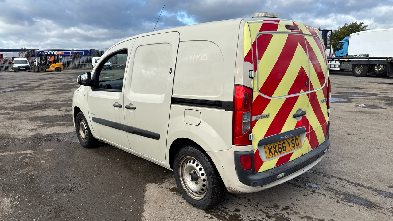 MERCEDES-BENZ CITAN 109 CDI BLUEEFFICIENCY - Mazs furgons: foto 3 MERCEDES-BENZ CITAN 109 CDI BLUEEFFICIENCY - Mazs furgons: foto 3