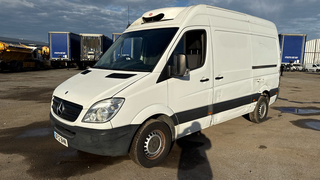 MERCEDES-BENZ SPRINTER 313 CDI - Komercauto refrižerators: foto 2 MERCEDES-BENZ SPRINTER 313 CDI - Komercauto refrižerators: foto 2