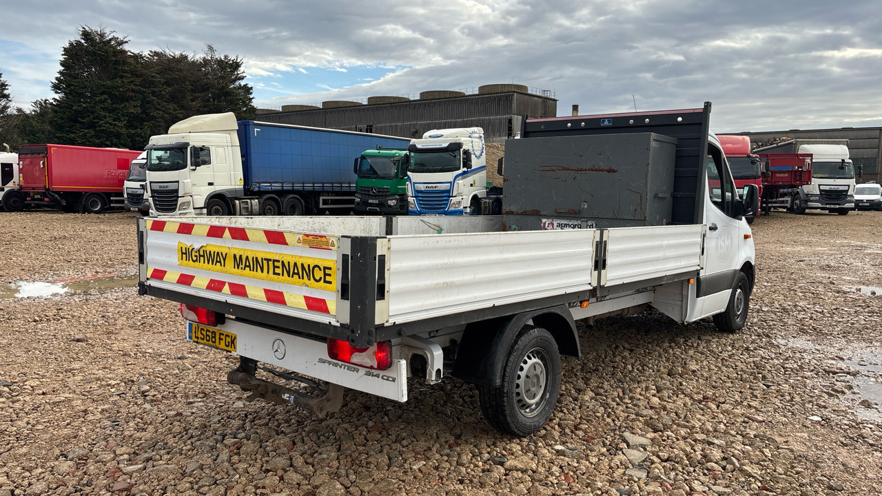 MERCEDES-BENZ SPRINTER 314 CDI - Automašīna ar kravas platformu: foto 4 MERCEDES-BENZ SPRINTER 314 CDI - Automašīna ar kravas platformu: foto 4