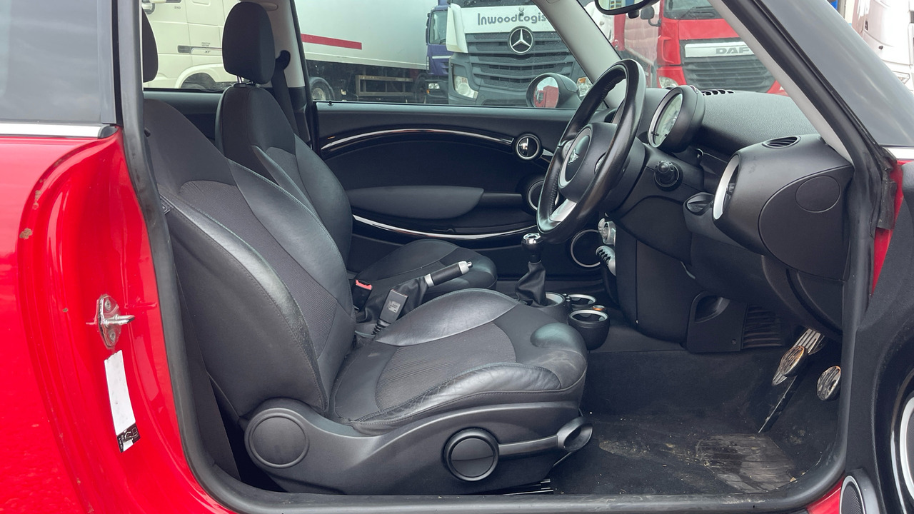 MINI COOPER COOPER S - Hečbeks: foto 5 MINI COOPER COOPER S - Hečbeks: foto 5