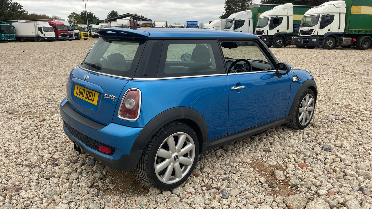 MINI COOPER S 1.6 - Hečbeks: foto 4 MINI COOPER S 1.6 - Hečbeks: foto 4