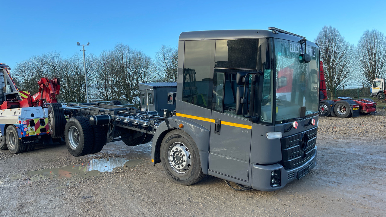 Mercedes-Benz Econic - Šasija kravas automašīna, Elektriskais kravas auto: foto 2 Mercedes-Benz Econic - Šasija kravas automašīna, Elektriskais kravas auto: foto 2