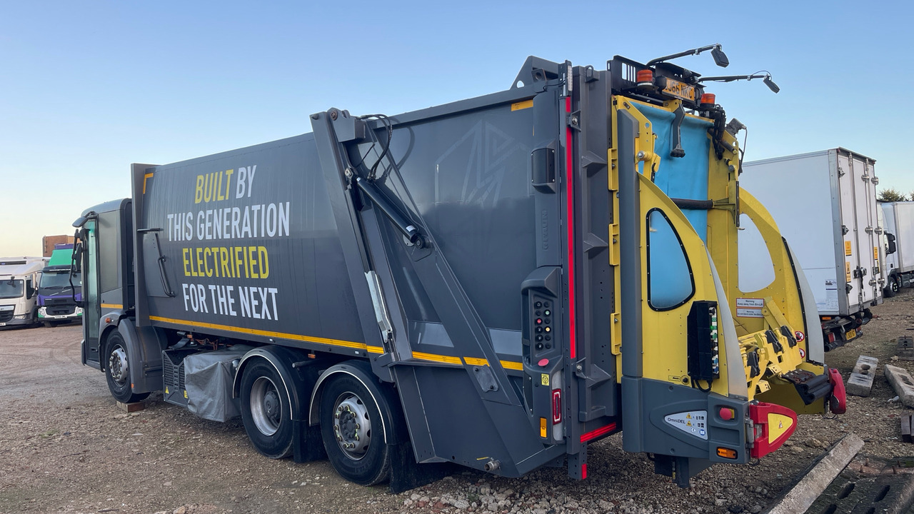 Mercedes-Benz Econic - Atkritumu vedējs: foto 4 Mercedes-Benz Econic - Atkritumu vedējs: foto 4