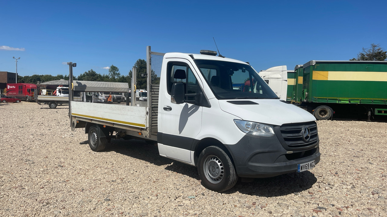 Mercedes-Benz Sprinter 314 CDI - Automašīna ar kravas platformu: foto 1 Mercedes-Benz Sprinter 314 CDI - Automašīna ar kravas platformu: foto 1