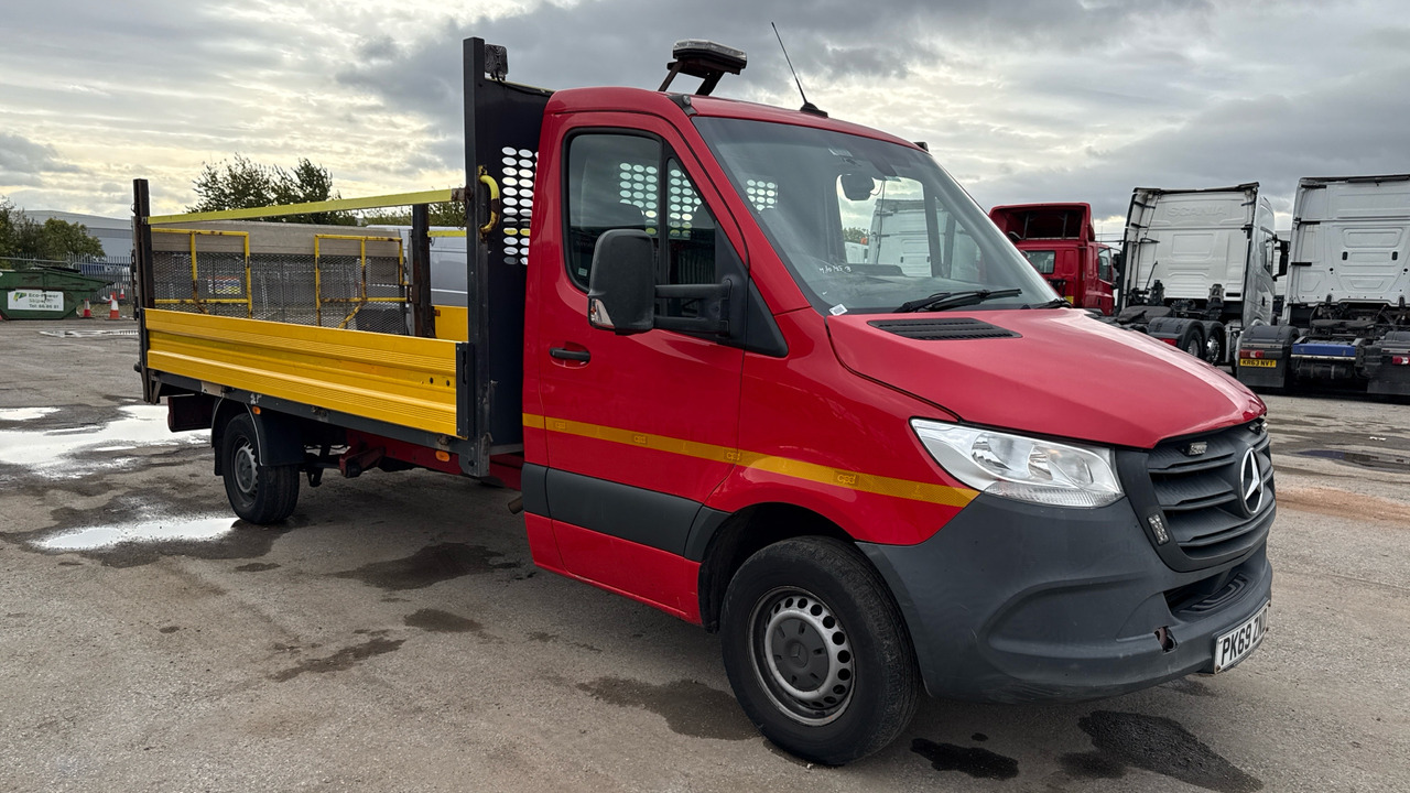 Mercedes-Benz Sprinter 314 CDI - Automašīna ar kravas platformu: foto 1 Mercedes-Benz Sprinter 314 CDI - Automašīna ar kravas platformu: foto 1