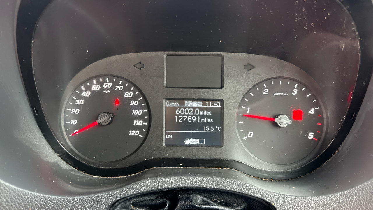 Automašīna ar kravas platformu Mercedes-Benz Sprinter 314 CDI: foto 6