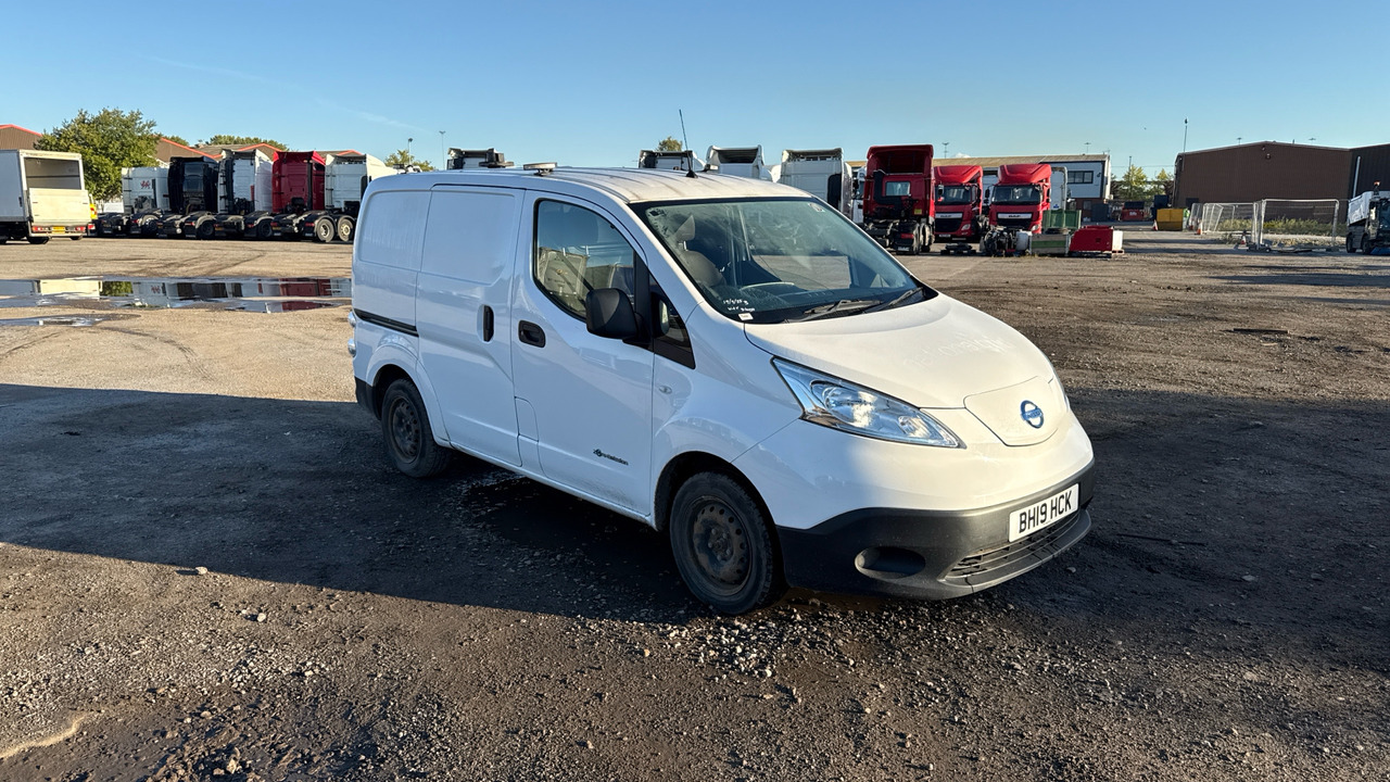 NISSAN E-NV 200 80KW ACENTA 40KWH - Mazs furgons, Elektriskais furgons: foto 1 NISSAN E-NV 200 80KW ACENTA 40KWH - Mazs furgons, Elektriskais furgons: foto 1