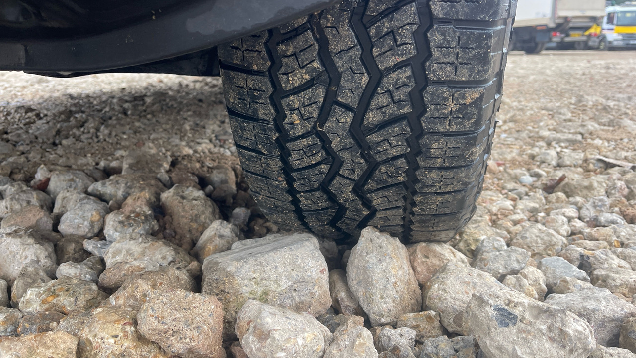 Pikaps, Kravas-pasažieru furgons Nissan Navara TEKNA 2.3 DCI 190PS: foto 22