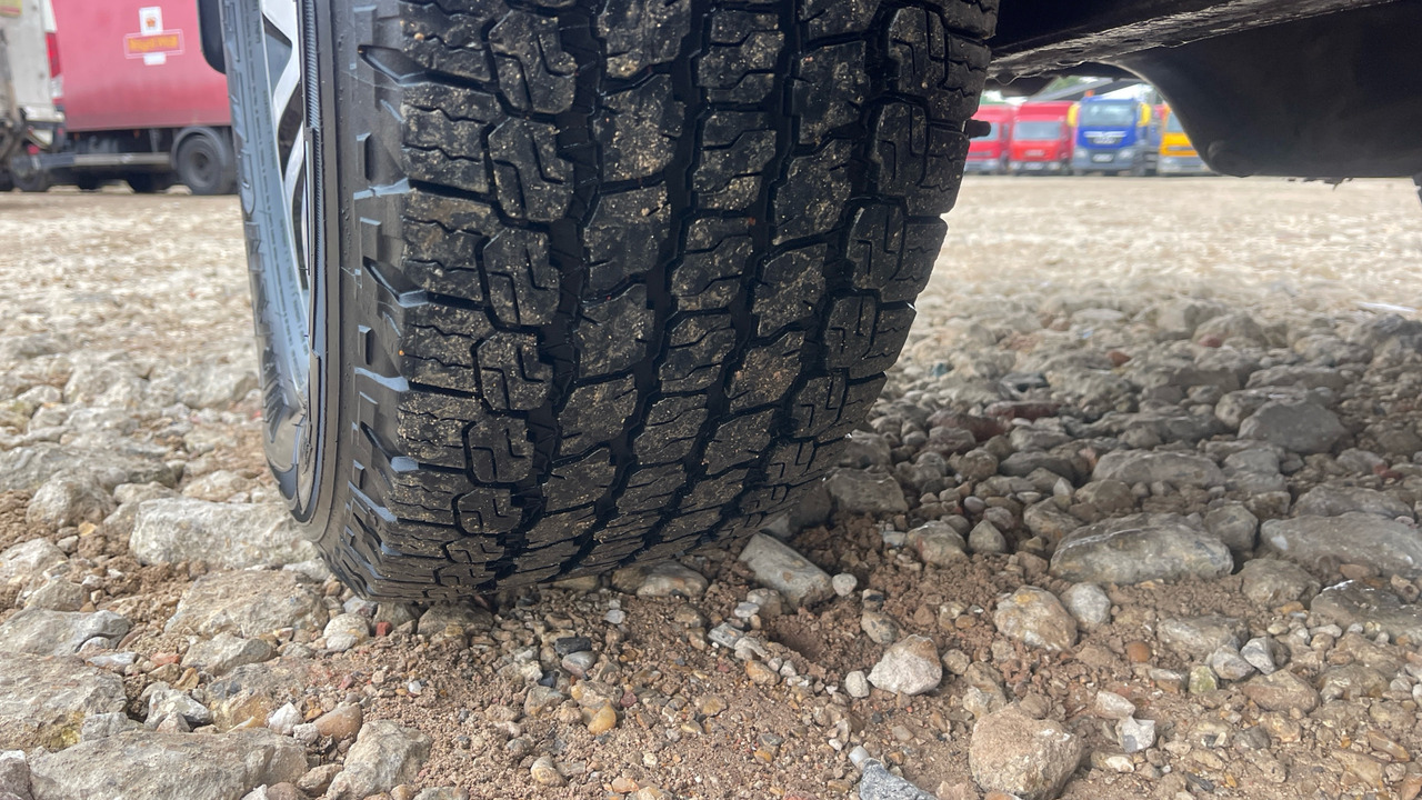 Pikaps, Kravas-pasažieru furgons Nissan Navara TEKNA 2.3 DCI 190PS: foto 20