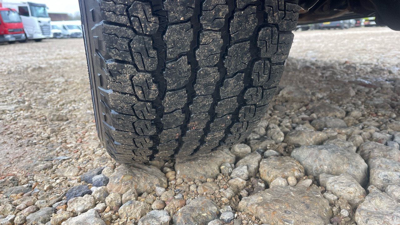 Pikaps, Kravas-pasažieru furgons Nissan Navara TEKNA 2.3 DCI 190PS: foto 21