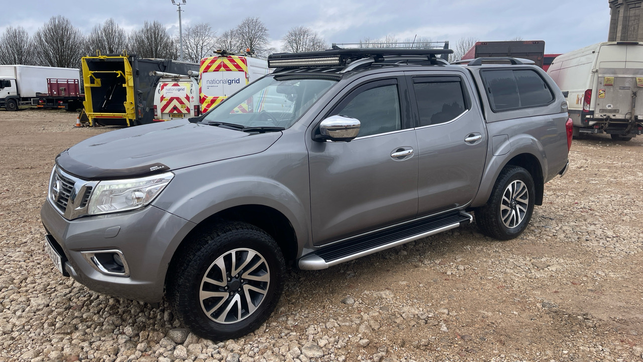 Nissan Navara TEKNA 2.3 DCI 190PS - Pikaps, Kravas-pasažieru furgons: foto 2 Nissan Navara TEKNA 2.3 DCI 190PS - Pikaps, Kravas-pasažieru furgons: foto 2
