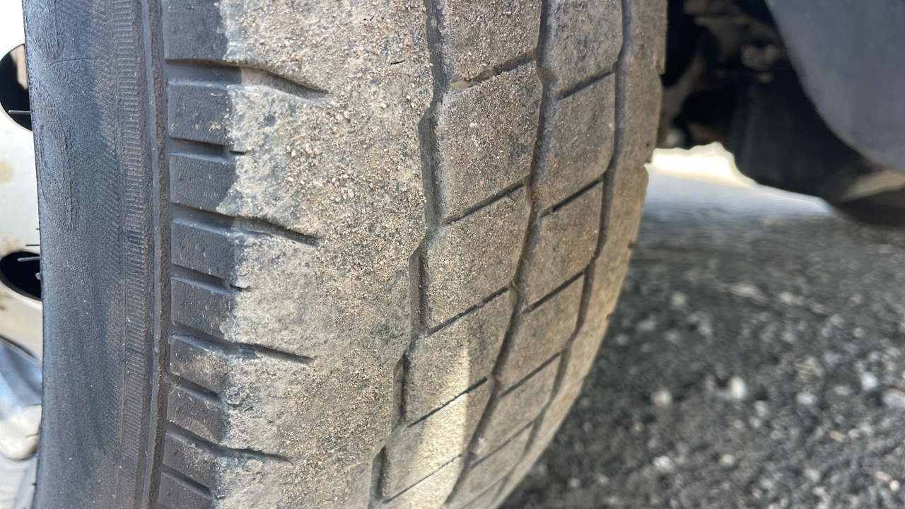 Automašīna ar kravas platformu PEUGEOT BOXER 335 2.2 BLUEHDI 140PS: foto 16