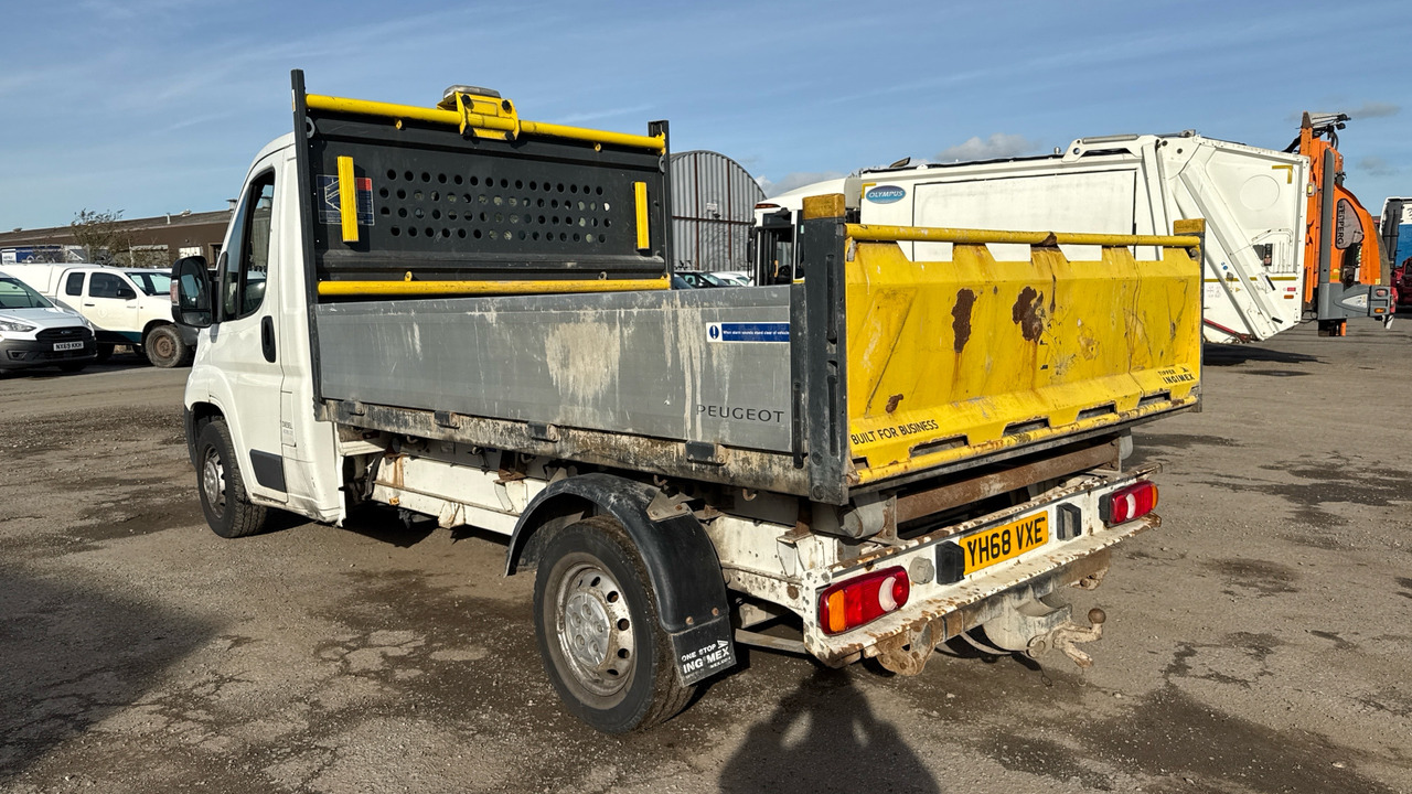 PEUGEOT BOXER 355 2.0 BlueHDi 130ps - Komercauto pašizgāzējs: foto 4 PEUGEOT BOXER 355 2.0 BlueHDi 130ps - Komercauto pašizgāzējs: foto 4