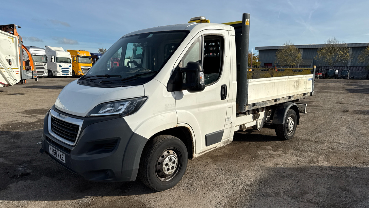 PEUGEOT BOXER 355 2.0 BlueHDi 130ps - Komercauto pašizgāzējs: foto 3 PEUGEOT BOXER 355 2.0 BlueHDi 130ps - Komercauto pašizgāzējs: foto 3