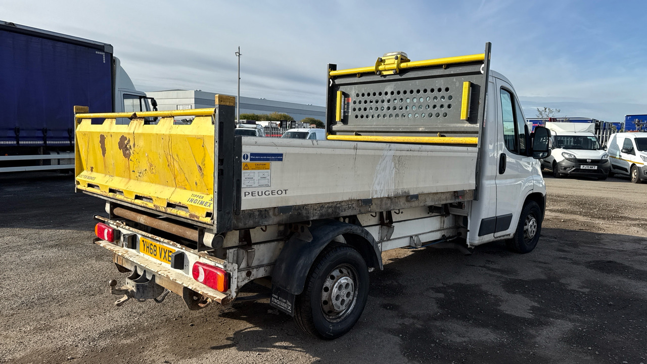 PEUGEOT BOXER 355 2.0 BlueHDi 130ps - Komercauto pašizgāzējs: foto 5 PEUGEOT BOXER 355 2.0 BlueHDi 130ps - Komercauto pašizgāzējs: foto 5