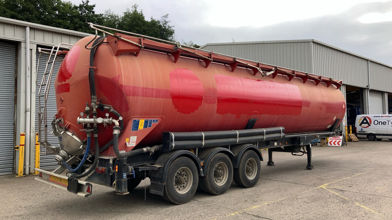 FELDBINDER TANKER - Piekabe: foto 4 FELDBINDER TANKER - Piekabe: foto 4