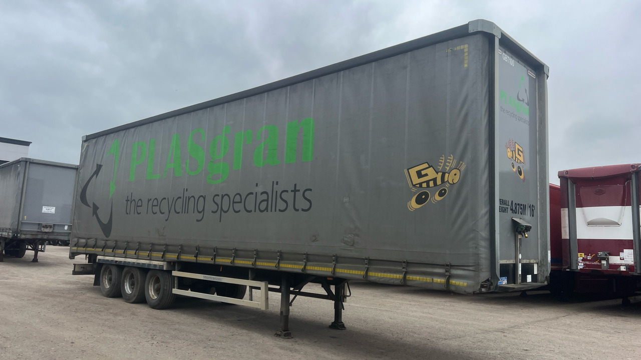 MONTRACON CURTAINSIDE - Piekabe: foto 2 MONTRACON CURTAINSIDE - Piekabe: foto 2