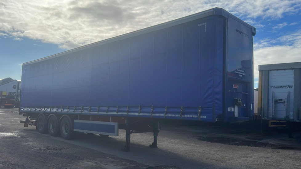 SDC CURTAINSIDE - Piekabe: foto 1 SDC CURTAINSIDE - Piekabe: foto 1