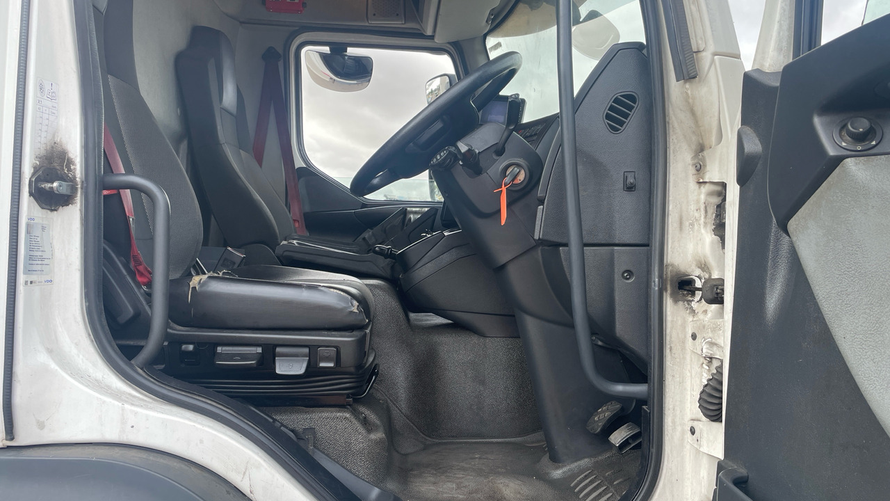 RENAULT D 14 - Kravas automašīna refrižerators: foto 5 RENAULT D 14 - Kravas automašīna refrižerators: foto 5