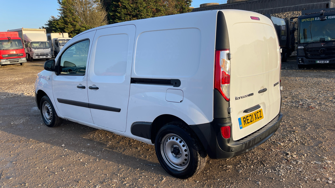 RENAULT KANGOO 1.5 DCI 95PS - Mazs furgons: foto 3 RENAULT KANGOO 1.5 DCI 95PS - Mazs furgons: foto 3