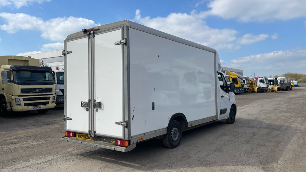 RENAULT MASTER 35 2.3 - Furgons ar slēgtā virsbūve: foto 4 RENAULT MASTER 35 2.3 - Furgons ar slēgtā virsbūve: foto 4
