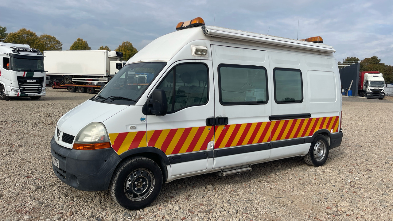 RENAULT MASTER 35 2.5 DCI 100PS - Kravas mikroautobuss, Komunālā/ Specializētā tehnika: foto 2 RENAULT MASTER 35 2.5 DCI 100PS - Kravas mikroautobuss, Komunālā/ Specializētā tehnika: foto 2