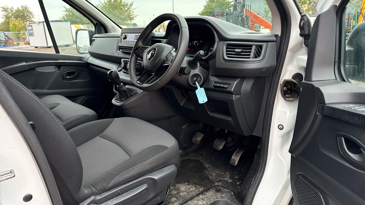 RENAULT TRAFIC SL28 BLUEDCI 150PS - Mazs furgons: foto 5 RENAULT TRAFIC SL28 BLUEDCI 150PS - Mazs furgons: foto 5