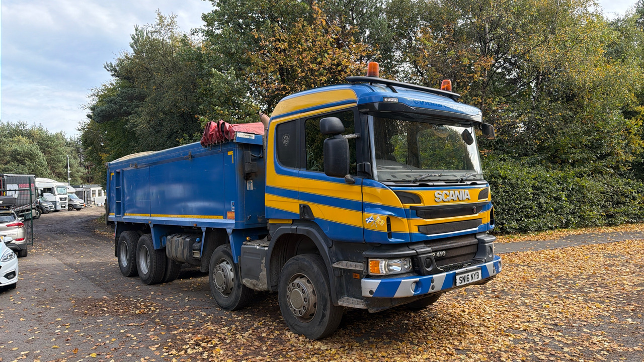 SCANIA P 410 - Kravas automašīna pašizgāzējs: foto 1 SCANIA P 410 - Kravas automašīna pašizgāzējs: foto 1