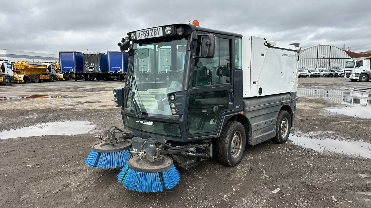 SCHMIDT SWINGO 200 - Ielu tīrīšanas mašīna: foto 2 SCHMIDT SWINGO 200 - Ielu tīrīšanas mašīna: foto 2