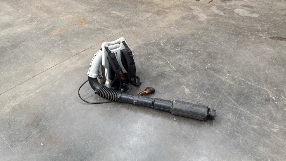 STIHL BR500 LEAF BLOWER BACKPACK - Celtniecības maisītājs: foto 4 STIHL BR500 LEAF BLOWER BACKPACK - Celtniecības maisītājs: foto 4