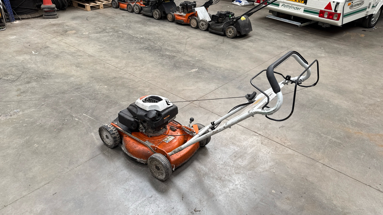 STIHL RM4 RTP - Celtniecības maisītājs: foto 2 STIHL RM4 RTP - Celtniecības maisītājs: foto 2