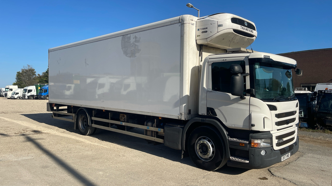 Scania P 250 - Kravas automašīna refrižerators: foto 1 Scania P 250 - Kravas automašīna refrižerators: foto 1