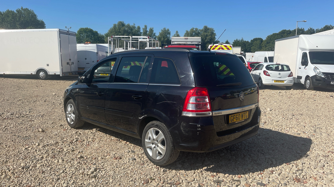 VAUXHALL ZAFIRA 1.7 CDTI - Vieglā automašīna: foto 3 VAUXHALL ZAFIRA 1.7 CDTI - Vieglā automašīna: foto 3