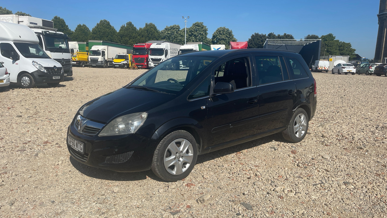 VAUXHALL ZAFIRA 1.7 CDTI - Vieglā automašīna: foto 2 VAUXHALL ZAFIRA 1.7 CDTI - Vieglā automašīna: foto 2